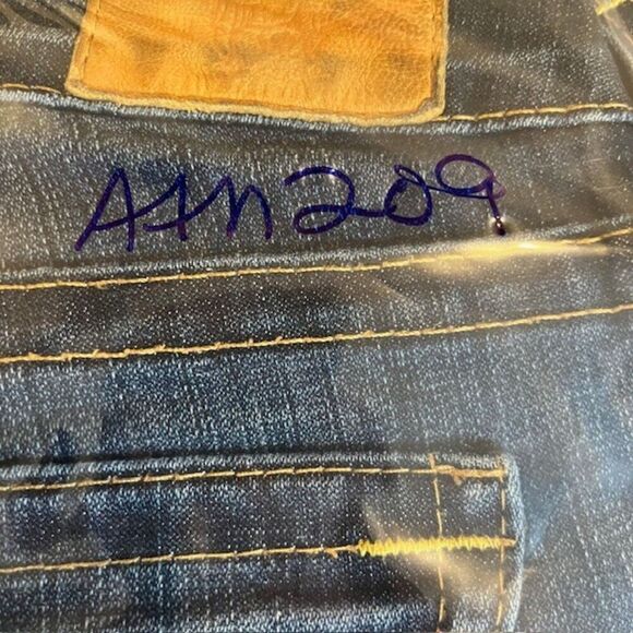 True Religion Straight Yellow Stitch / Buttons Flap Pocket Jeans Women's Size 26 - Picture 13 of 13